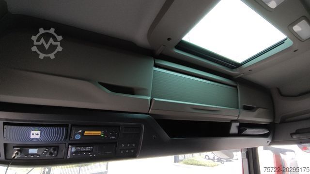 Holztransporter LKW MAN TGX 33.510 6x4 BL/KRAN TAJFUN LIV ODER EPSILON