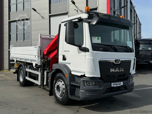Three-sided tipper truck MAN TGM 18.320 4x2 BB 3-Seiten Krankipper Palfinger