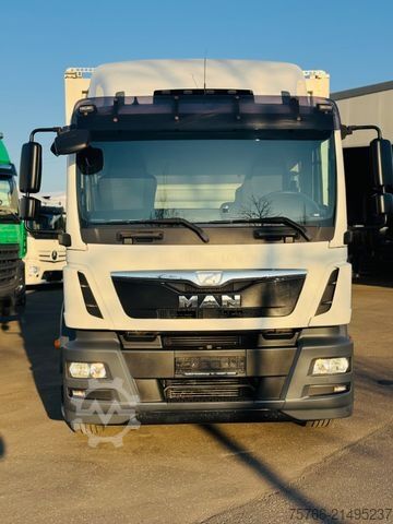 LKW mit Getränkeaufbau MAN TGM 18.290 / LBW / 2 x AHK / 15 PAL