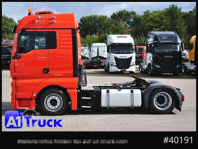 Volume tractor unit MAN TGX 18,500, LLS Intarder verstellbare Sattelplatte,