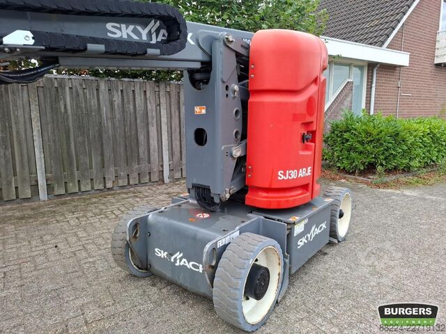 Gelenkteleskoparbeitsbühne Skyjack SJ30 ARJE
