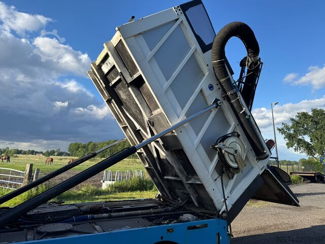 Kehrmaschine Schmidt Compact 400