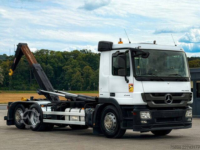 Abrollkipper MERCEDES-BENZ Actros 2544 * Abrollkipper 5,20 m!