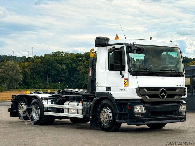Abrollkipper MERCEDES-BENZ Actros 2544 * Abrollkipper 5,20 m!