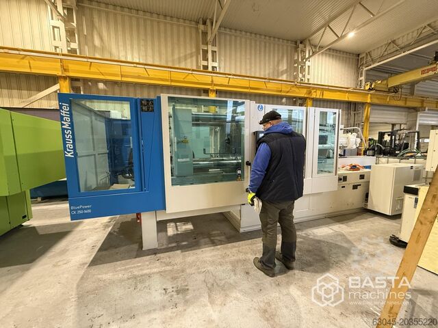 Krauss Maffei KM250-1400CX (2014) blue power LRX150 linear robot robot KraussMaffei KM250-1400CX