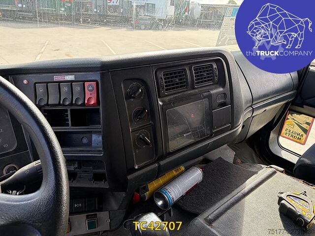 Tanker truck Renault Premium 300
