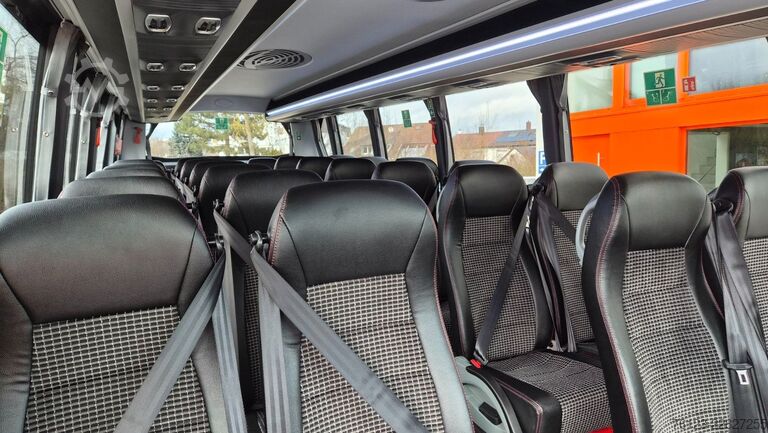 Kleinbus IVECO 2x Daily 70 Lagerfahrzeug Ferqui Sunrise 2,5 m B