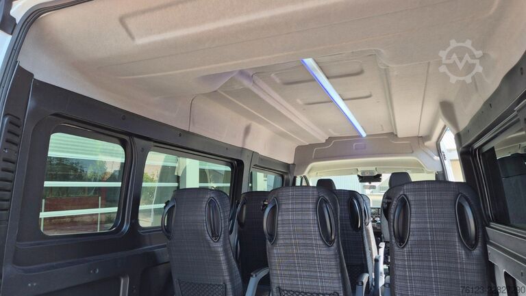 Kleinbus PEUGEOT Boxer 9 Sitzer Airline Boden Ducato Movano