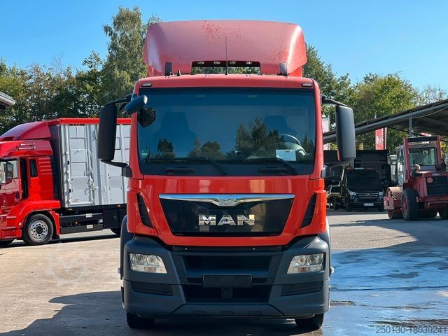 Standard tractor unit MAN TGS 18.320 EU6 Retarder ACC