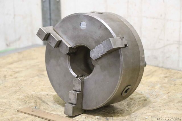 Three-jaw chuck Röhm Ø 240 mm