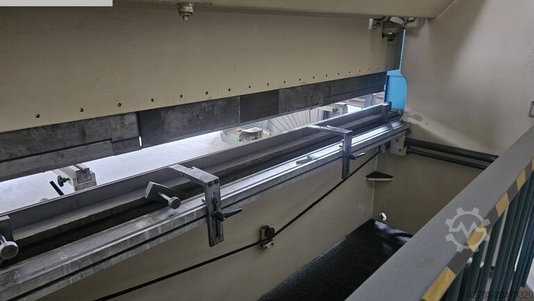 Abkantpresse - hydraulisch LVD PPBL 135/30