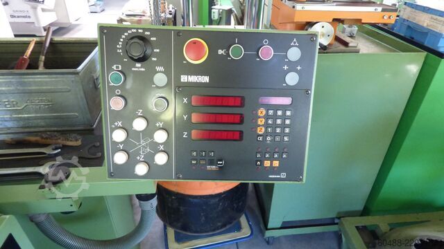 Universal tool milling machine MIKRON WF 2 SA
