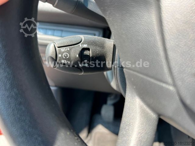 Van PEUGEOT Active 208 *Motorschaden*