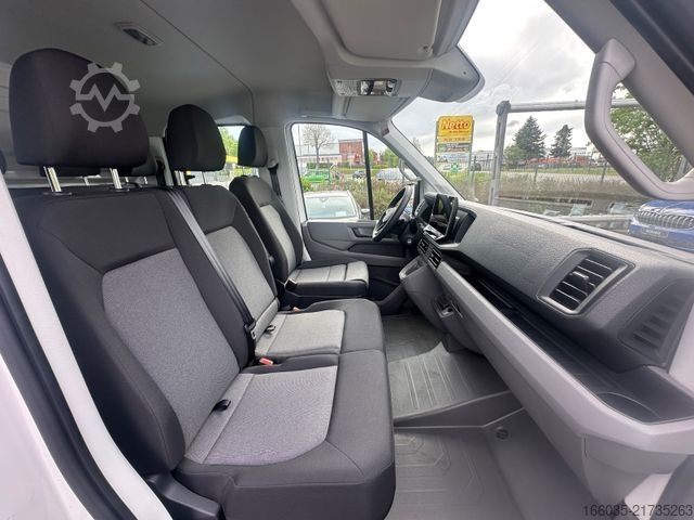 Pick-up van VW Crafter 35 Doka 4Motion L4 LR 7 Sitze AHK LED