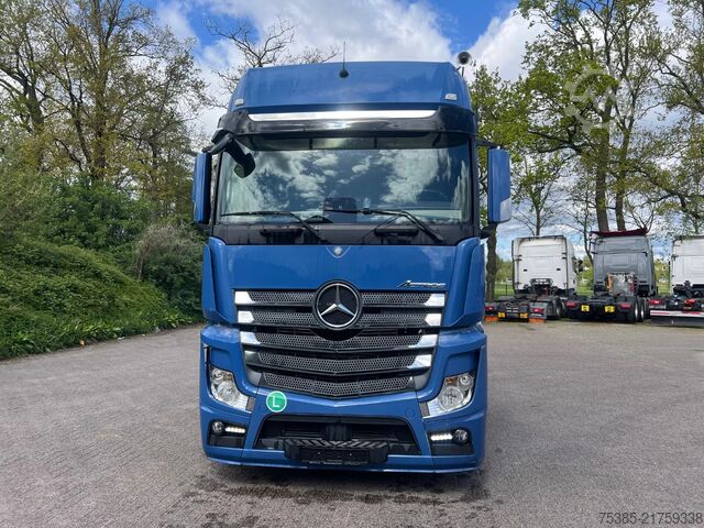 Fahrgestell mit Fahrerhaus Mercedes-Benz Actros 1842 Megaspace Euro 6