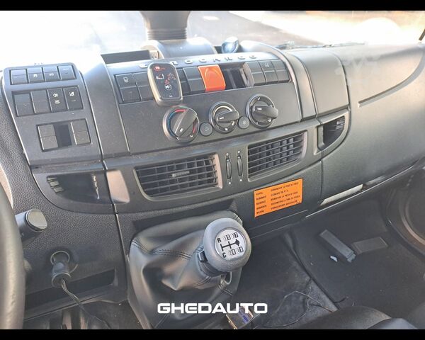Standard tractor unit IVECO EUROCARGO 180E28 CON GRU PM E CASSONE FISSO