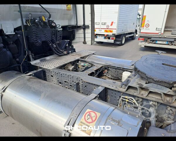 Standard tractor unit IVECO TRATTORE STRADALE IVECO S-WAY 460 LNG  METANO