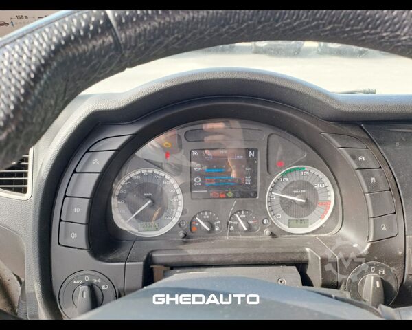 Standard tractor unit IVECO TRATTORE STRADALE IVECO S-WAY 460 LNG  METANO