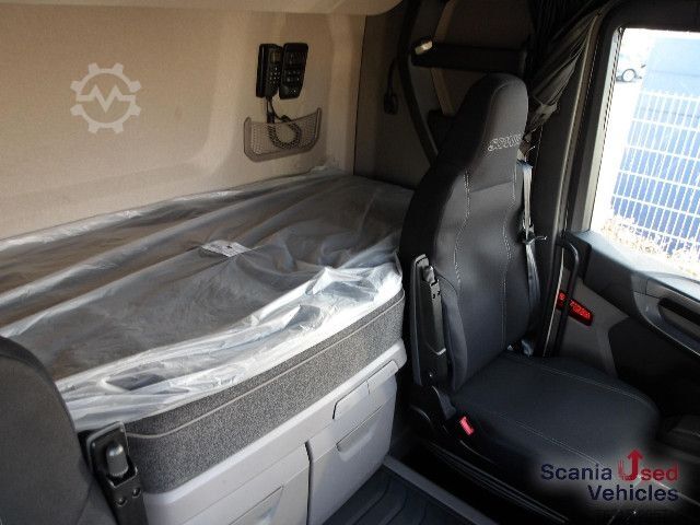 Volumen SZM Scania R 460 EB - MEGA - HIGHLINE - 2x TANKs - ACC