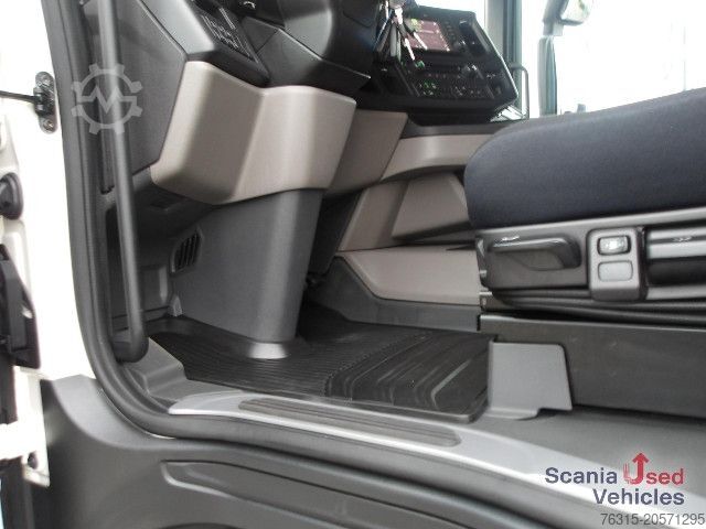 Hazardous materials truck Scania R 460 EB - MEGA - HIGHLINE - 2x TANKs - ACC