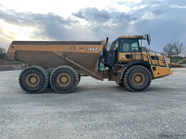 Articulated Dump Truck Bell B25E 6x6
