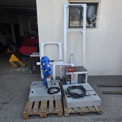 Industrial robot Yaskawa MOTOMAN GP8 YR-1-06VX8-A00