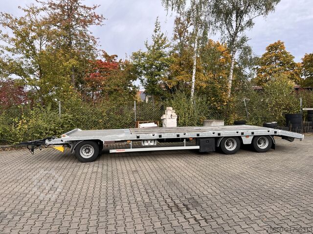 Low loader trailer Möslein TO 3 F Schwebheim  3 Achs Tiefladeranhänger