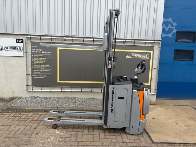 VS-22867 Electric DUO stacker Still EXD SF20 STILL EXD-SF 20