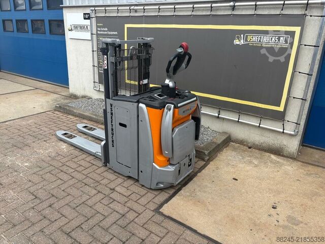 VS-22867 Electric DUO stacker Still EXD SF20 STILL EXD-SF 20