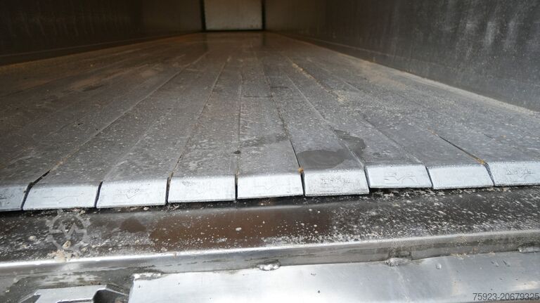 Schubboden Kraker 3 AXLE WALKING FLOOR TRAILER