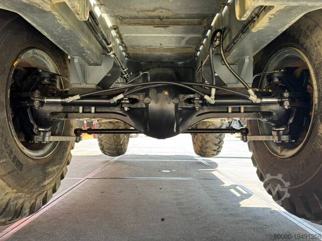 Rough terrain crane Grove RT 550 E