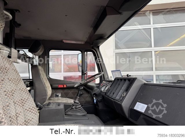 Vacuum tank truck MERCEDES-BENZ 1726 LF24 4x2 Tank 3000l 8-Gang Split Dachwerfer
