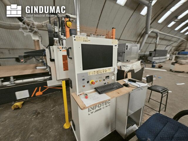 CNC-Holzbearbeitungszentrum INFOTEC 3121 PRO EVO