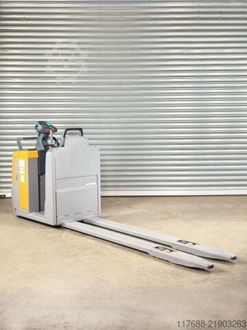 Horizontal order picker Jungheinrich ECE 225 - Service Neu - nur 1223 Std. Batterie 83%