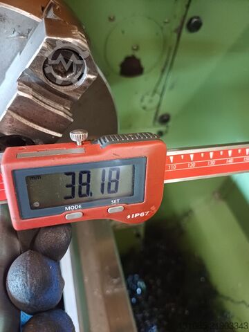 Center lathe ZMM Bulgaria C8C
