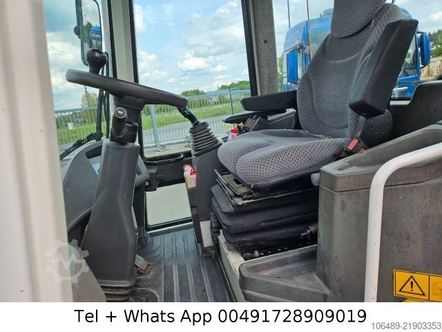 Wheel loader LIEBHERR 506 L   Schnellwechsler  Klappschaufel  +Gabel