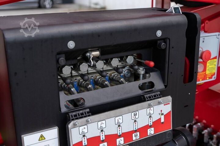 Gelenkteleskoparbeitsbühne CMC S 15