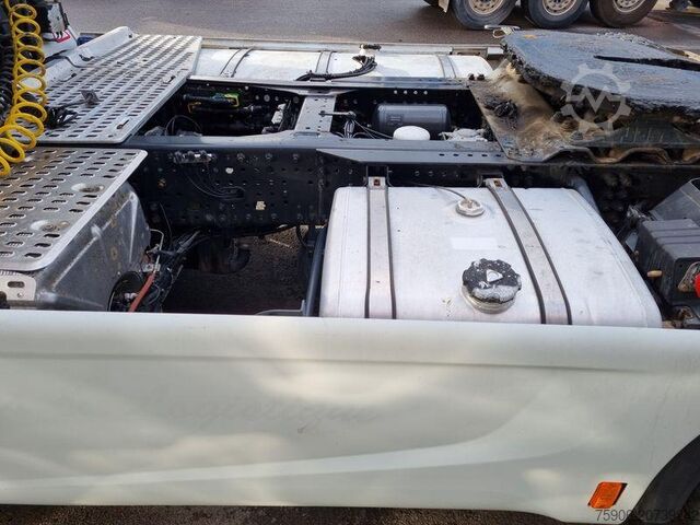 Standard-Zugmaschine Iveco Stralis