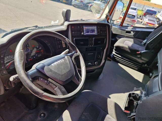 Standard-Zugmaschine Iveco Stralis