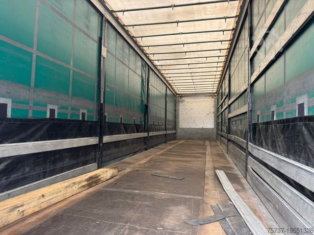 Sattelzugmaschine MAN 18.500 + Mega