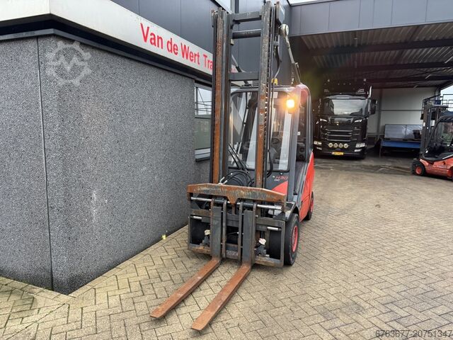 Linde H30D-02 Duplex 450 Sideshift / Fork Positioner VW Diesel 2014 LINDE H30D-02 Duplo 450 Sideshift / Vorkversteller VW Diesel 2014