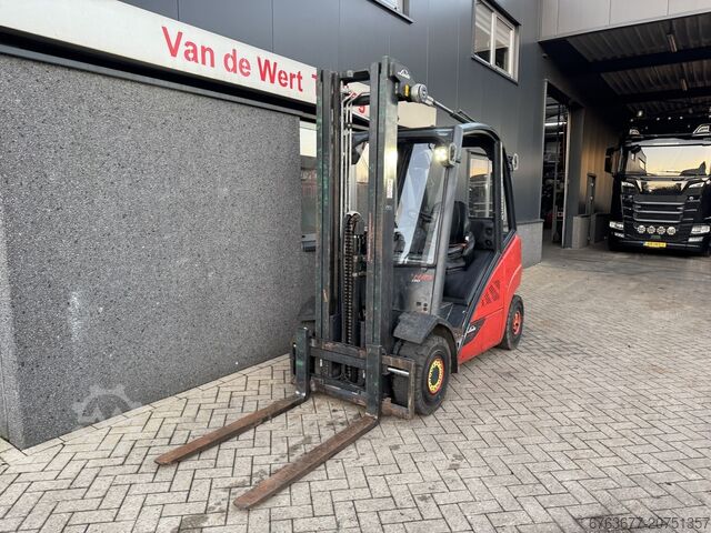 Linde H25D-02 Triplex 550 Freelift / Sideshift / 4th function VW Diesel 2014 LINDE H25D-02 Triplo 550 Freelift / Sideshift / 4e functie VW Diesel 2014