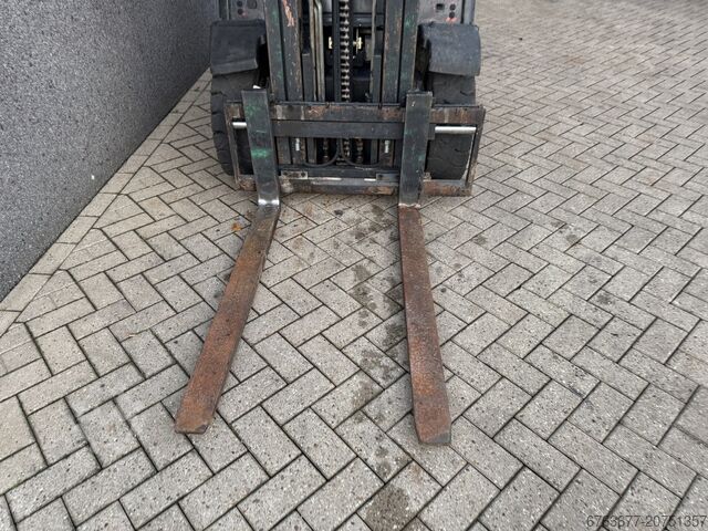 Linde H25D-02 Triplex 550 Freelift / Sideshift / 4th function VW Diesel 2014 LINDE H25D-02 Triplo 550 Freelift / Sideshift / 4e functie VW Diesel 2014