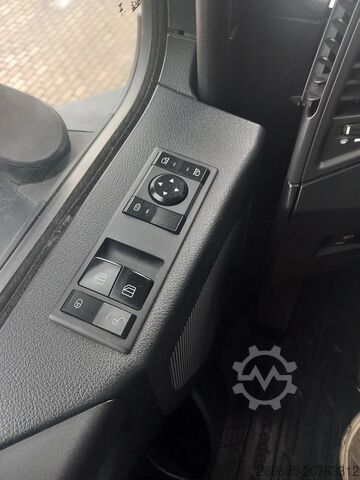 Standard tractor unit Mercedes-Benz Actros 1845 LS Big Space