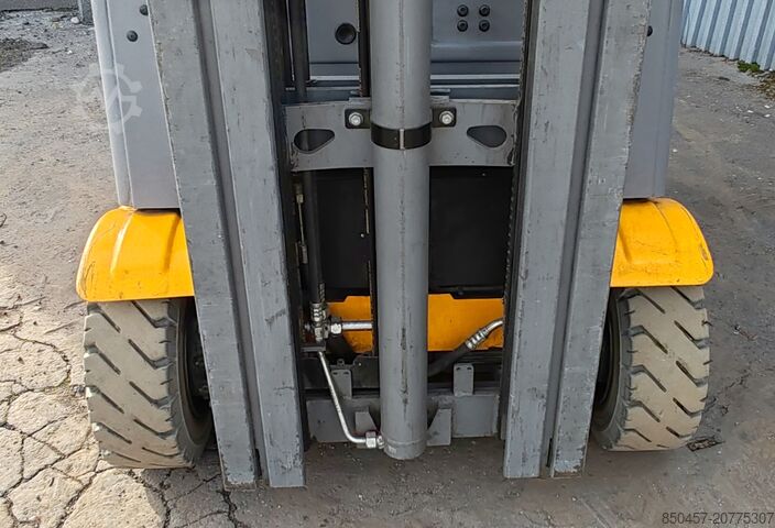 Elektrisch – 3 Räder Jungheinrich EFG 215 4.4m/ 2020y/ 9076h