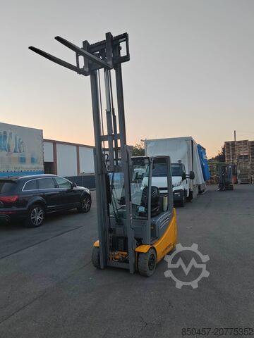 Elektrisch – 3 Räder Jungheinrich EFG216k
