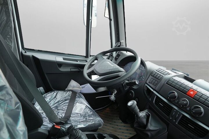 Chassis cab IVECO Euro Cargo ML180
