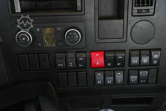 Shacman X3000 truck tractor Shacman X3000