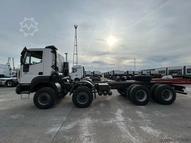Chassis cab Astra HD9