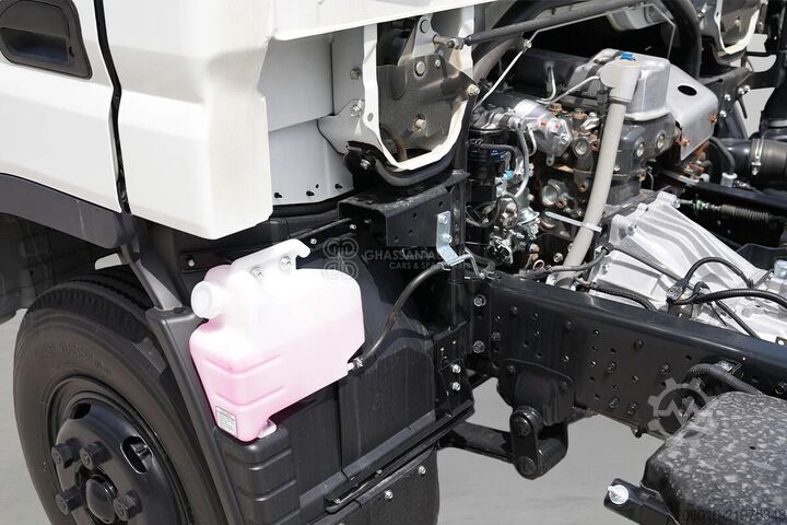 Chassis cab Mitsubishi Canter